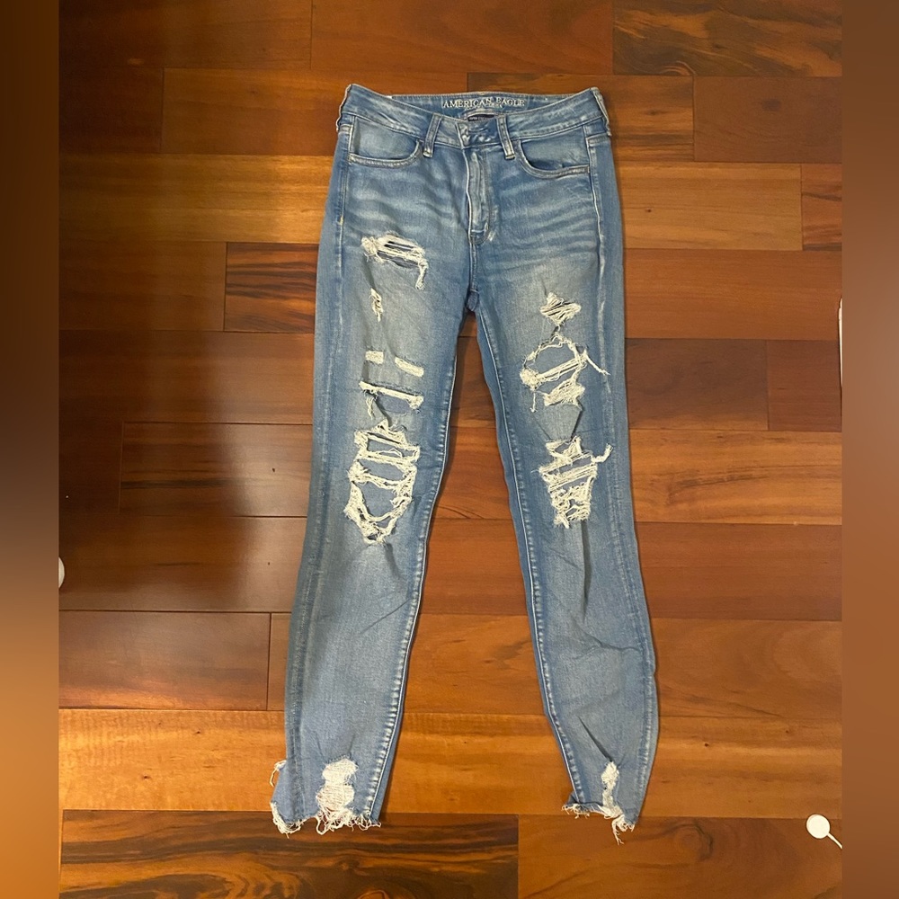 American eagle distressed jeans. Size 8